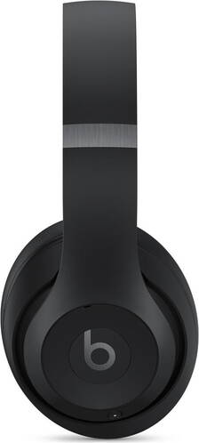 Beats-Studio-Pro-Kopfhoerer-Schwarz-02.jpg