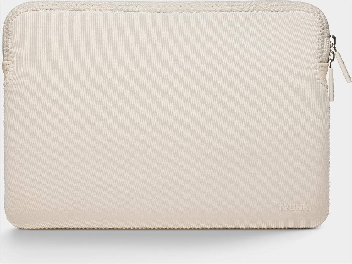 Trunk-Neopren-Sleeve-MB-Air-13-M4-2025-Mondlicht-05.jpg