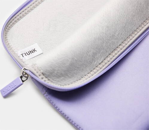 Trunk-Neopren-Sleeve-MB-Air-13-M4-2025-Violett-01.jpg Trunk-Neopren-Sleeve-MB-Air-13-M4-2025-Violett-01.jpg