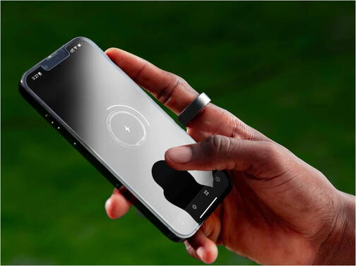 Ultrahuman-Ring-AIR-Groesse-9-Intelligenter-Ring-Bionic-Gold-15.jpg Ultrahuman-Ring-AIR-Groesse-9-Intelligenter-Ring-Bionic-Gold-15.jpg