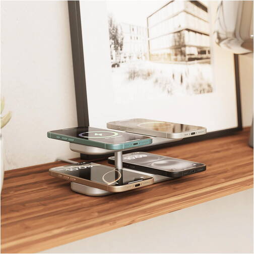 DEMO-Zens-Quattro-Charger-Pro-4-60-W-Qi-MagSafe-Qi2-Ladestation-gleichzeitig-08.jpg