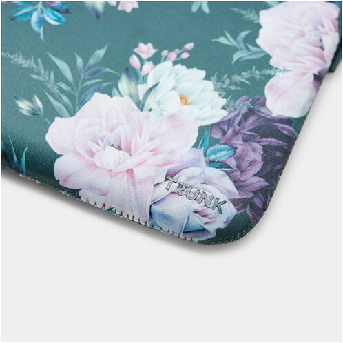 Trunk-Neopren-Sleeve-MB-Air-13-M4-2025-Mehrfarbig-04.jpg Trunk-Neopren-Sleeve-MB-Air-13-M4-2025-Mehrfarbig-04.jpg