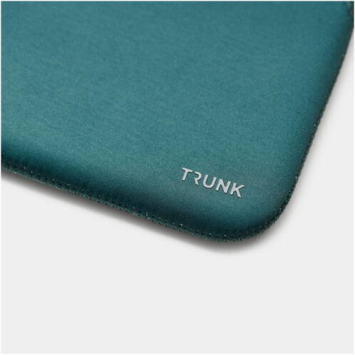 Trunk-Neopren-Sleeve-MB-Air-13-M4-2025-Gruen-05.jpg Trunk-Neopren-Sleeve-MB-Air-13-M4-2025-Gruen-05.jpg