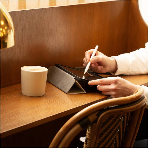 Native-Union-Active-Case-Pencil-iPad-10-9-2022-10-Gen-iPad-11-2025-11-Gen-A16-05.jpg