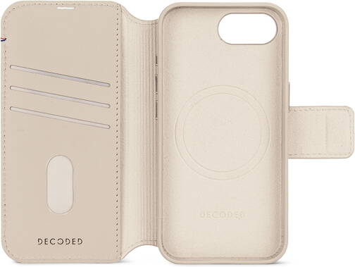 Decoded-Leder-Wallet-2-in-1-mit-MagSafe-iPhone-16e-Clay-02.jpg