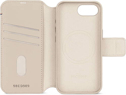 Decoded-Leder-Wallet-2-in-1-mit-MagSafe-iPhone-16e-Clay-02.jpg Decoded-Leder-Wallet-2-in-1-mit-MagSafe-iPhone-16e-Clay-02.jpg
