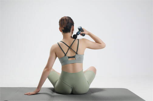 KiCA-KiCA-K2-Massage-Geraet-Blau-06.jpg