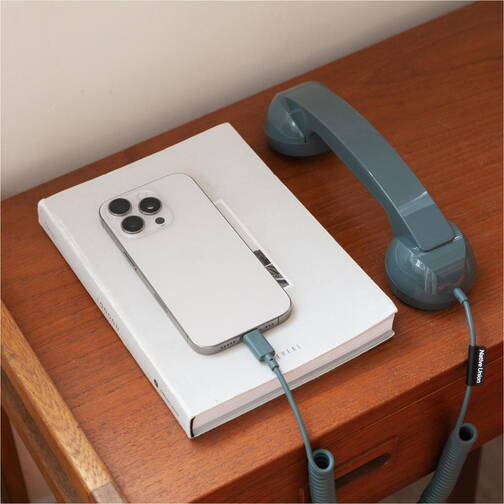 Native-Union-Kopfhoerer-Pop-Phone-Schiefergruen-04.jpg