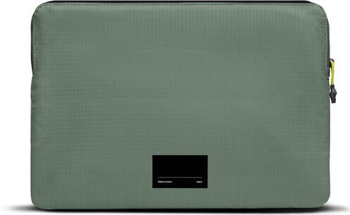 Native-Union-Stow-Ultra-Sleeve-MB-Air-15-M4-2025-Schiefergruen-02.jpg Native-Union-Stow-Ultra-Sleeve-MB-Air-15-M4-2025-Schiefergruen-02.jpg