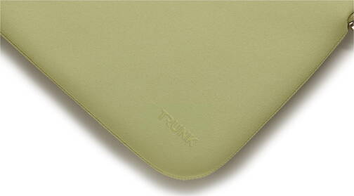Trunk-Neopren-Sleeve-MB-Air-15-M4-2025-Hellgruen-03.jpg