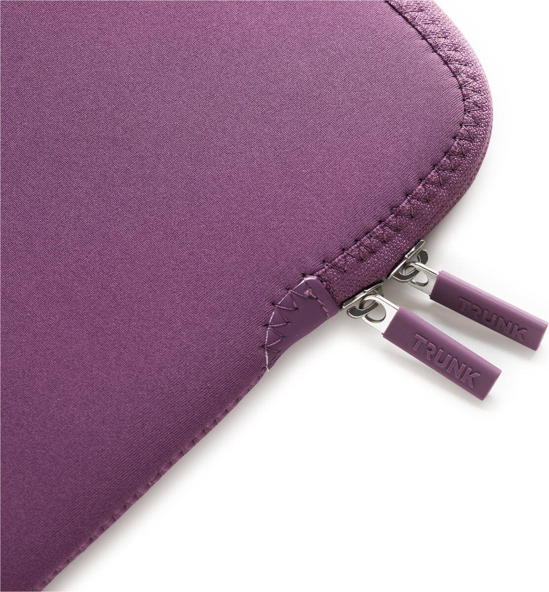 Trunk-Neopren-Sleeve-MB-Air-15-M4-2025-Lila-04.jpg