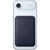 Apple-Feingewebe-Wallet-mit-MagSafe-iPhone-17-Mitternachtsviolett-04.jpg