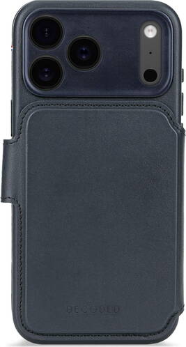 Decoded-Leder-Wallet-2-in-1-mit-MagSafe-iPhone-17-Pro-Blau-04.jpg