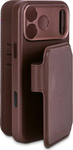 Decoded-Leder-Wallet-2-in-1-mit-MagSafe-iPhone-17-Pro-Max-Braun-03.jpg
