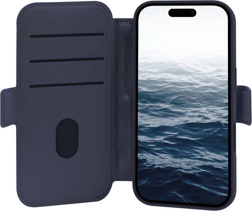 dbramante-Wallet-Lynge-iPhone-17-Tiefseeblau-03.jpg