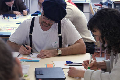 Lehrpersonen beim Zeichnen im Cartoonmuseum Basel
