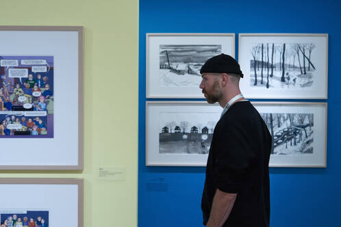 Teilnehmer des Workshops in der Ausstellung