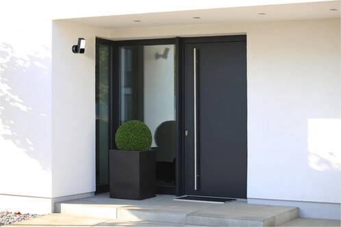 Eve-Smarte-Aussenkamera-mit-Flutlicht-Homekit-Outdoor-Kamera-Schwarz-03.jpg Eve-Smarte-Aussenkamera-mit-Flutlicht-Homekit-Outdoor-Kamera-Schwarz-03.jpg