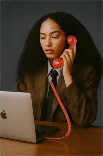 Native-Union-Pop-Phone-Telefonhoerer-Rot-08.jpg
