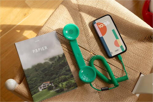 Native-Union-Pop-Phone-Telefonhoerer-Seegruen-03.jpg Native-Union-Pop-Phone-Telefonhoerer-Seegruen-03.jpg