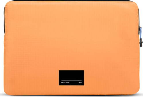 Native-Union-Stow-Ultra-Sleeve-MB-Air-15-M4-2025-Apricot-02.jpg Native-Union-Stow-Ultra-Sleeve-MB-Air-15-M4-2025-Apricot-02.jpg