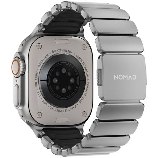 Nomad-Stratos-Titanium-Armband-fuer-Apple-Watch-44-45-46-49-mm-Titan-Natur-03.jpg