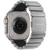 Nomad-Stratos-Titanium-Armband-fuer-Apple-Watch-44-45-46-49-mm-Titan-Natur-03.jpg
