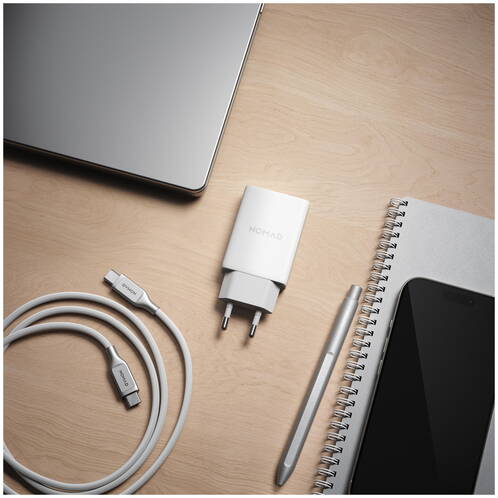 Nomad-GaN-40-W-USB-A-USB-C-Power-Adapter-Weiss-08.jpg