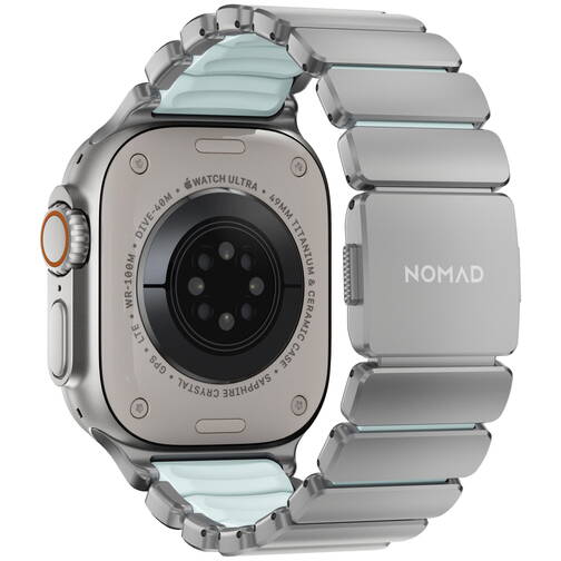 Nomad-Stratos-Titanium-Armband-fuer-Apple-Watch-44-45-46-49-mm-Titan-Natur-04.jpg