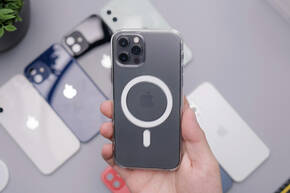 iPhone mit MagSafe Hülle