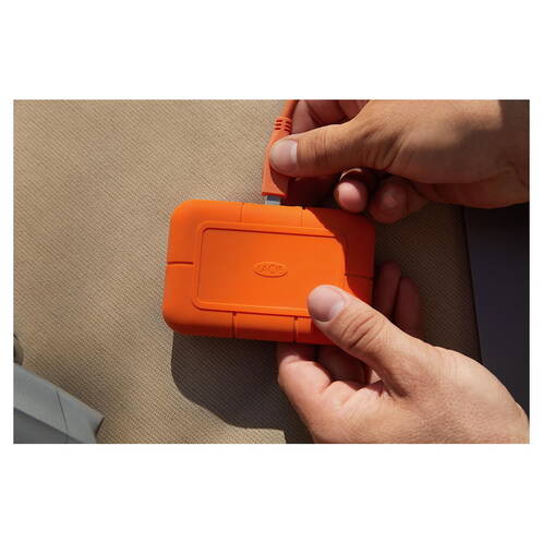 LACIE-4-TB-Rugged-SSD-Orange-05.