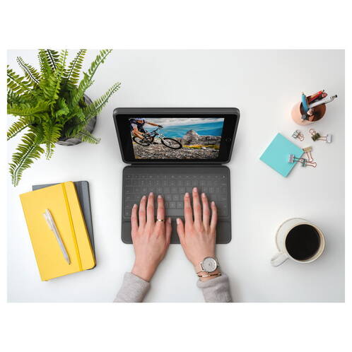 Logitech-Rugged-Folio-Tastaturhuelle-iPad-10-2-2021-9-Gen-Schwarz-CH-03.