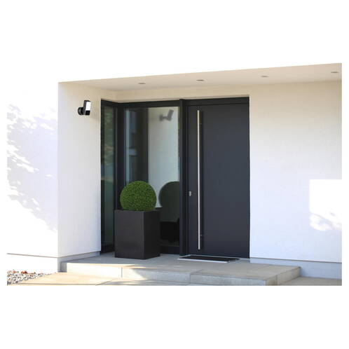 Eve-Smarte-Aussenkamera-mit-Flutlicht-Homekit-Outdoor-Kamera-Schwarz-03.jpg Eve-Smarte-Aussenkamera-mit-Flutlicht-Homekit-Outdoor-Kamera-Schwarz-03.jpg