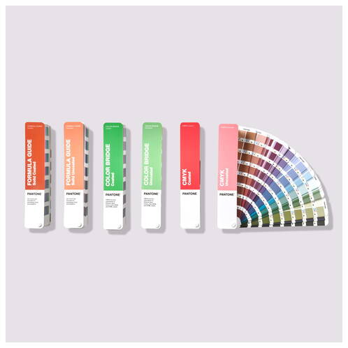 PANTONE-Essentials-Guide-Set-02.jpg