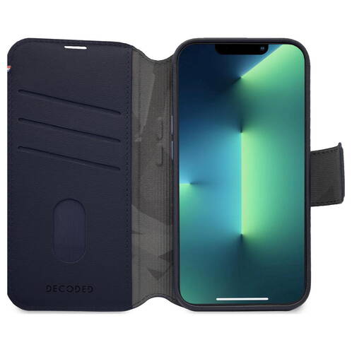 Decoded-Leder-Wallet-2-in-1-mit-MagSafe-iPhone-14-Pro-Max-Blau-02.jpg