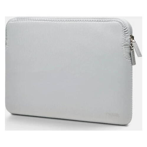 Trunk-Neopren-Sleeve-MB-Pro-14-M5-Pro-2026-Silber-02.jpg