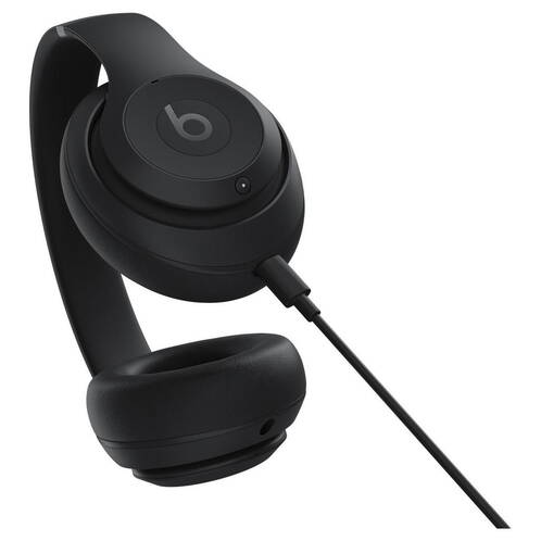 Beats-Studio-Pro-Kopfhoerer-Schwarz-06.jpg