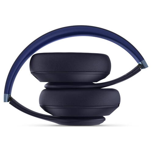 Beats-Studio-Pro-Kopfhoerer-Navy-03.jpg