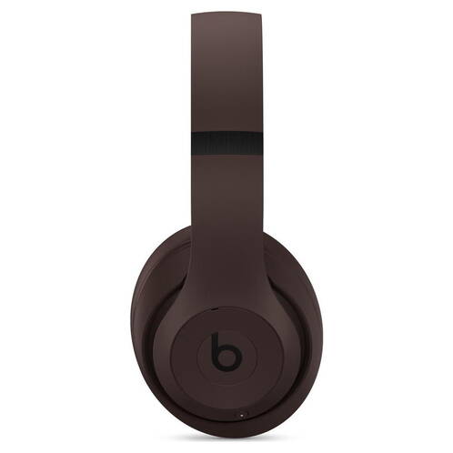 Beats-Studio-Pro-Kopfhoerer-Espresso-02.jpg