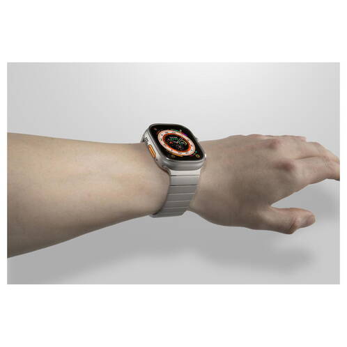 LAUT-Links-2-0-Edelstahl-Loop-fuer-Apple-Watch-44-45-46-49-mm-Silber-03.jpg LAUT-Links-2-0-Edelstahl-Loop-fuer-Apple-Watch-44-45-46-49-mm-Silber-03.jpg