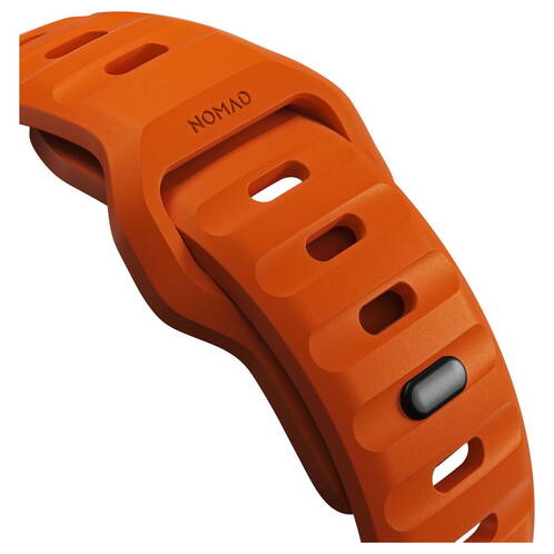 Nomad-Sportarmband-fuer-Apple-Watch-44-45-46-49-mm-Orange-05.jpg Nomad-Sportarmband-fuer-Apple-Watch-44-45-46-49-mm-Orange-05.jpg