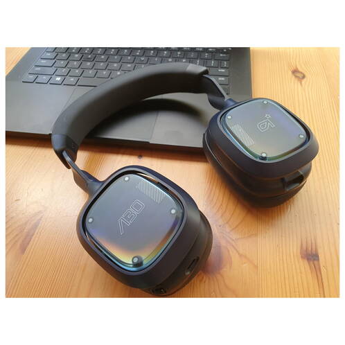 Astro-Gaming-Astro-A30-Wireless-Gaming-Headset-Kopfhoerer-Schwarz-02.jpg Astro-Gaming-Astro-A30-Wireless-Gaming-Headset-Kopfhoerer-Schwarz-02.jpg