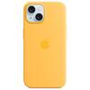 Apple-Silikon-Case-iPhone-15-Plus-Warmgelb-02.jpg