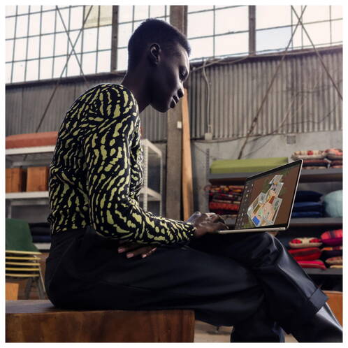 MacBook-Air-13-6-M3-24-GB-512-GB-M3-8-Core-10-Core-Grafik-35-W-CH-Mitternacht-08.jpg MacBook-Air-13-6-M3-24-GB-512-GB-M3-8-Core-10-Core-Grafik-35-W-CH-Mitternacht-08.jpg