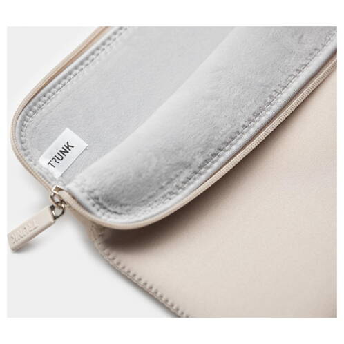 Trunk-Neopren-Sleeve-MB-Air-13-M4-2025-MacBook-Neo-Mondlicht-06.jpg Trunk-Neopren-Sleeve-MB-Air-13-M4-2025-MacBook-Neo-Mondlicht-06.jpg