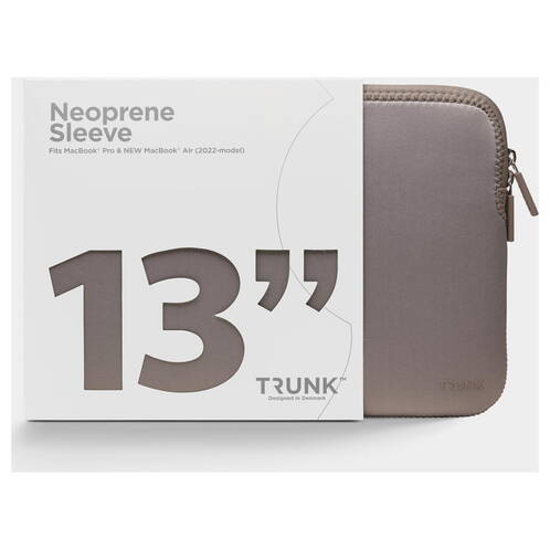 Trunk-Neopren-Sleeve-MB-Air-13-M5-2026-Portabella-01.jpg Trunk-Neopren-Sleeve-MB-Air-13-M5-2026-Portabella-01.jpg