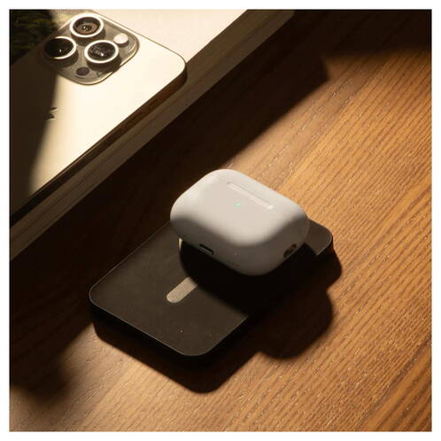 Native-Union-ReClassic-Magnetische-Semi-Solid-State-25-W-USB-3-1-Typ-C-Qi2-15-11.jpg Native-Union-ReClassic-Magnetische-Semi-Solid-State-25-W-USB-3-1-Typ-C-Qi2-15-11.jpg
