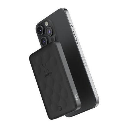 Xtorm-Magnetic-Wireless-7-5-W-USB-C-Power-Bank-5000-mA-h-Schwarz-02.jpg