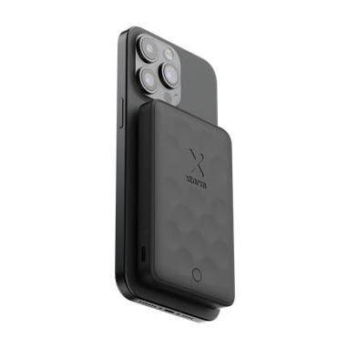 Xtorm-Magnetic-Wireless-7-5-W-USB-C-Power-Bank-5000-mA-h-Schwarz-03.jpg