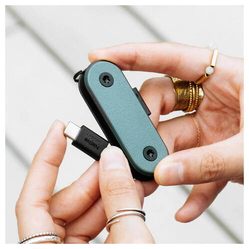 Native-Union-Pocket-USB-3-1-Typ-C-auf-USB-3-1-Typ-C-Ladekabel-0-17-m-Gruen-03.jpg Native-Union-Pocket-USB-3-1-Typ-C-auf-USB-3-1-Typ-C-Ladekabel-0-17-m-Gruen-03.jpg